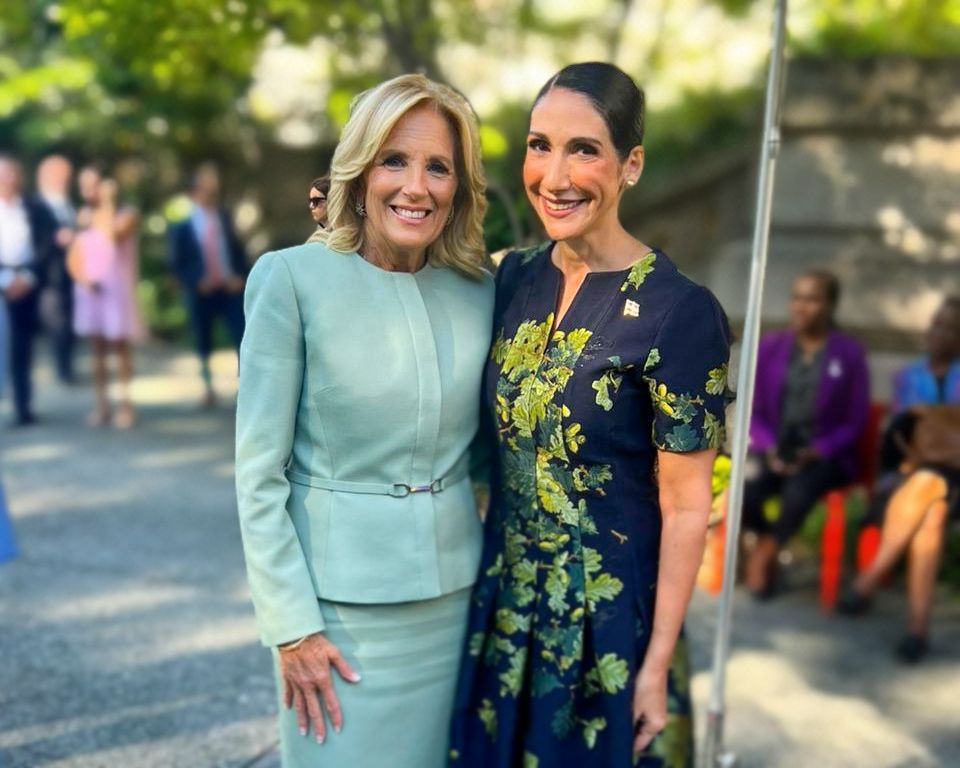 Raquel Arbaje y Jill Biden