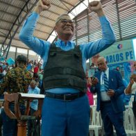 Carlos Peña proclamado candidato a la presidencia