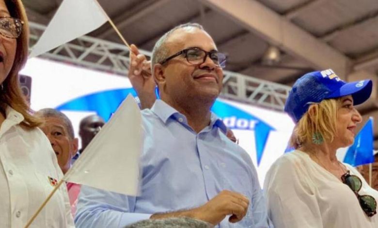 Ney Rodríguez manipula resultados de encuesta