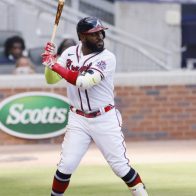 Marcell Ozuna es elegido como ganador del Premio Juan Marichal