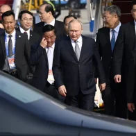 Putin aterriza en Pekín para reunirse con Xi Jinping