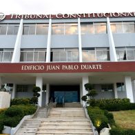 Tribunal Constitucional confirma sentencia que declara inadmisible acción sobre traspaso de policías y familiares a SENASA