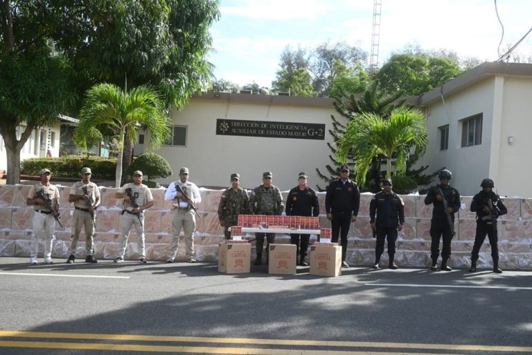 Ejército incauta cargamento de más de 6 millones de cigarrillos 4 | Noticias de hoy en República Dominicana WhatsApp Image 2023 10 04 at 12.22.18 AM 3 | Noticias de hoy en De Último Minuto
