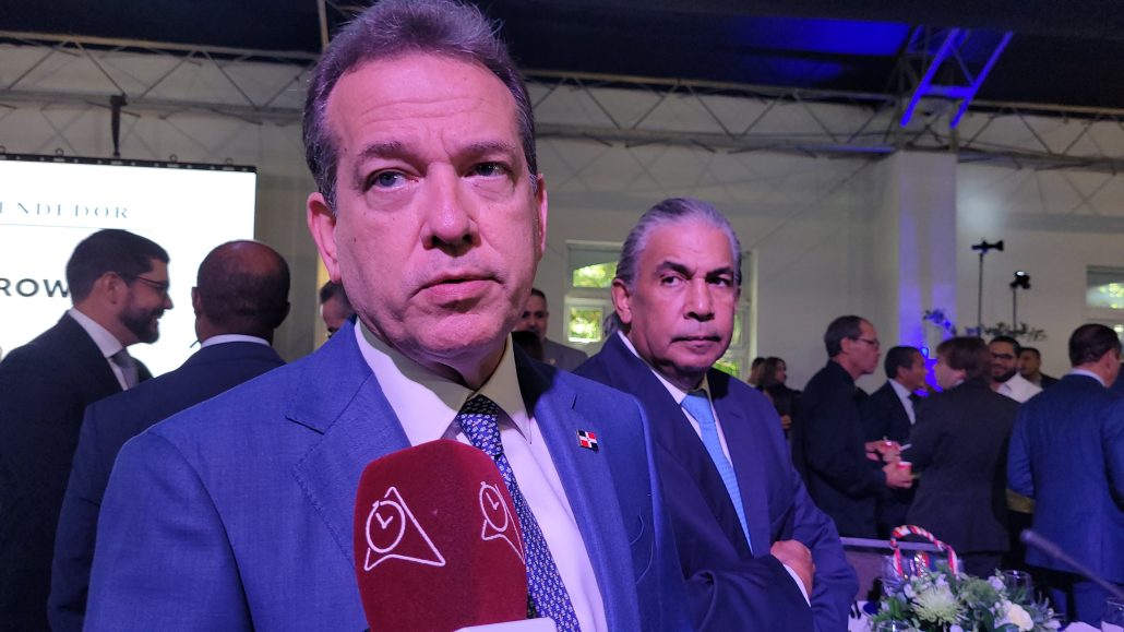 Ito Bisonó: “Si ellos no quieren comprar no se le puede obligar”