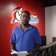 Ciudadano denuncia agentes de migración de Haina se niegan a devolverle su motor