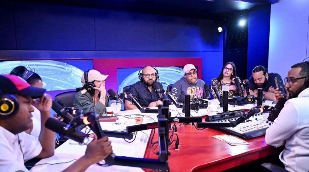 Expulsan talento del periódico "De Último Minuto" de premier "Colao 2"