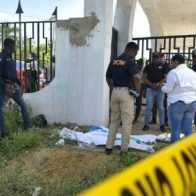 Están acusados de dejar tirados cuerpos de bebés cerca de cementerio.
