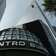 La Bolsa Mexicana de Valores (BMV) registró este miércoles una ganancia del 0,83 % en su principal indicador, hasta llegar a 52.792,81 unidades, en una sesión en la que el mercado de capitales registró un desempeño mixto y en la que sumó dos sesiones en positivo.