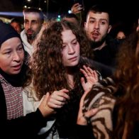 Israel libera 30 mujeres y niños palestinos