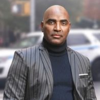 Policía dominicano en NY somete demanda tras ser destituido "por hablar español"