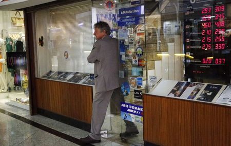 Argentina coloca deuda en el mercado local por 4.737 millones de dólares