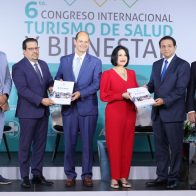 Daniel Rivera entrega Plan 2030 a Asociación Dominicana de Turismo de Salud
