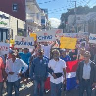 Ciudadanos protestan en reclamo de caminos vecinales en Santiago