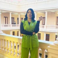 La Condesa reacciona a comentarios de foto donde solo "se ve algo natural"