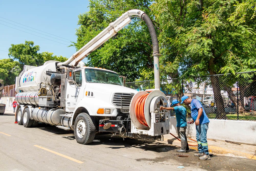 Alcaldía del DN intensifica labores preventivas ante posibles lluvias por disturbio tropical