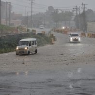 Inundación, colapso y preocupación viven residentes en diferentes localidades