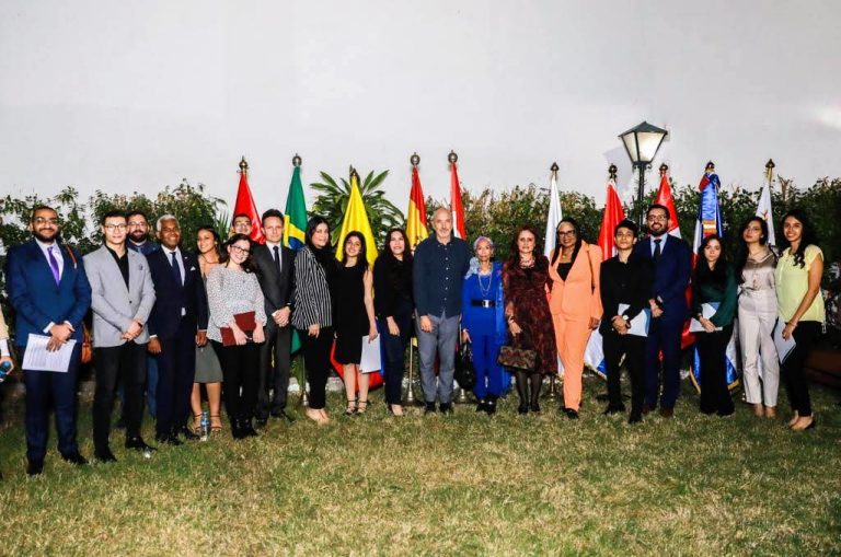 Embajada dominicana en Egipto rinde homenaje a escritoras latinoamericanas por no violencia contra la mujer