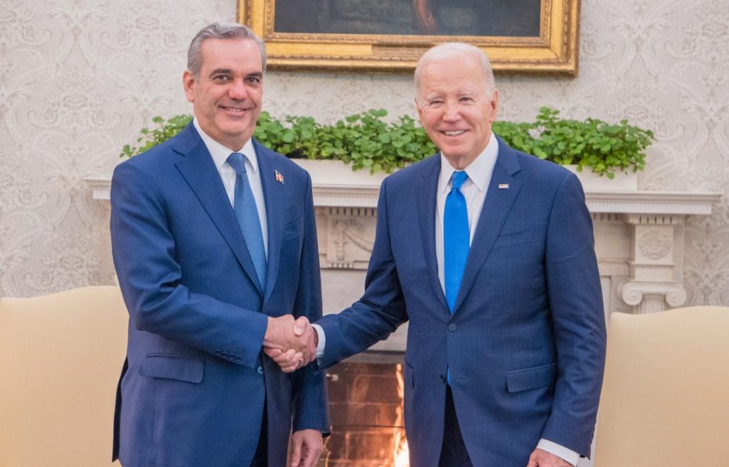 Presidente Abinader le hace una invitación a Biden para visitar RD