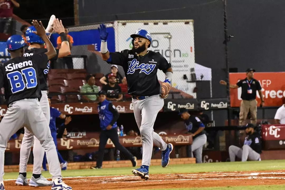 Licey daña fiesta de despedida de Nelson Cruz venciendo a los Gigantes en su casa