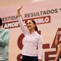 Dos mujeres y un hombre arrancan en México precampañas rumbo a presidenciales de 2024