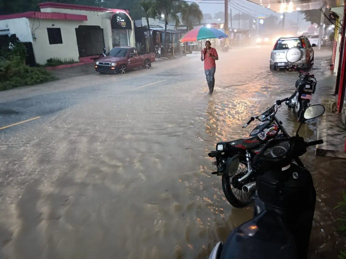 ¡Alerta! COE incrementa a 11 las provincias en alerta roja