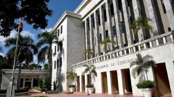 Minerd: "Colegios no afectados por las lluvias impartirán clases"