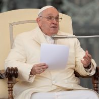 El papa pronunció hoy sus discursos en una vuelta a la normalidad tras su bronquitis