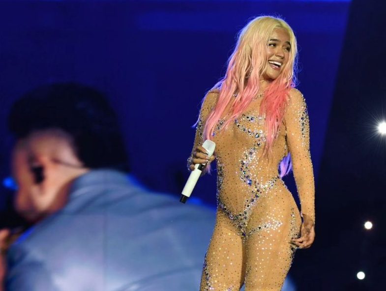 Karol G más Bichota que nunca en su primer concierto en Medellín