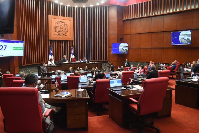 Enfrentamientos protagonizan encuentro para conocer alcance del nuevo contrato de Aerodom