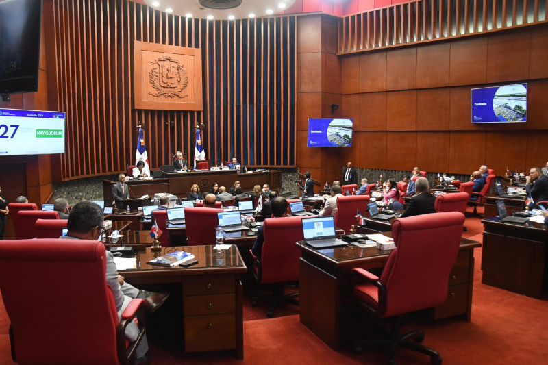Enfrentamientos protagonizan encuentro para conocer alcance del nuevo contrato de Aerodom