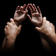 Acusan a campeón olímpico de agredir sexualmente a adolescente