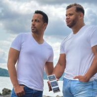 Periodista dominicano Eliecer Marte y su esposo se convirtieron en padres de una niña