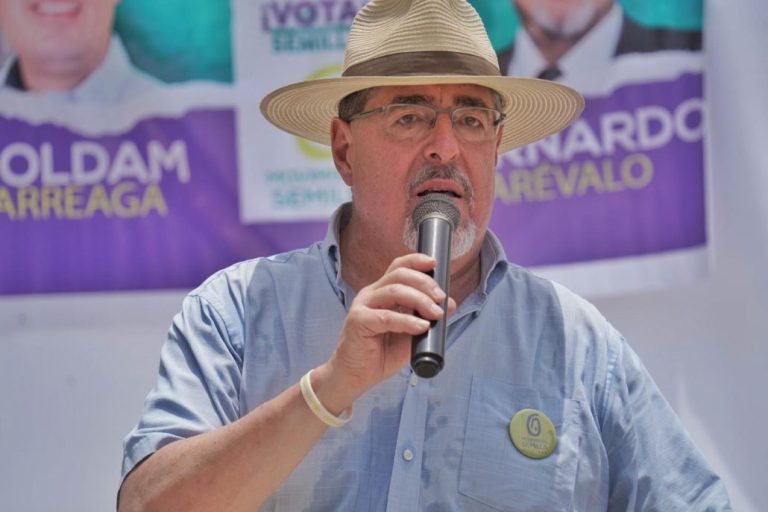 Bernardo Arevalo de Leon | Noticias de hoy en De Último Minuto