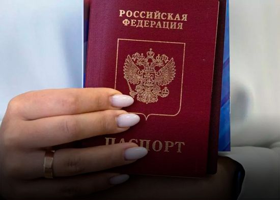 Rusia obliga a cientos de trabajadores de Zaporiyia a obtener pasaporte ruso