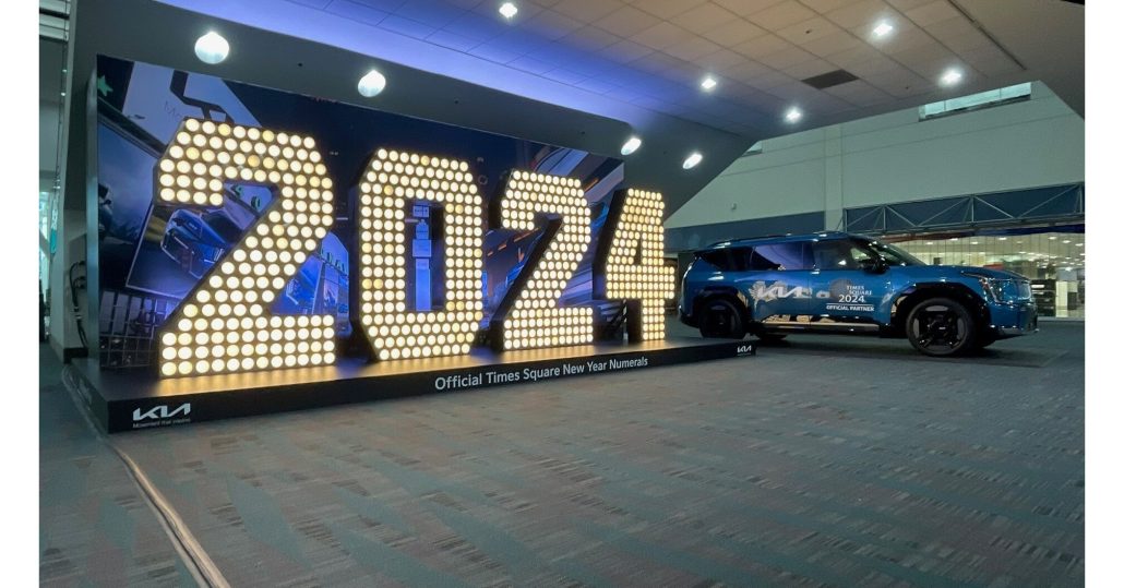 Números 2024 que darán la bienvenida al año nuevo ya pueden verse en Times Square