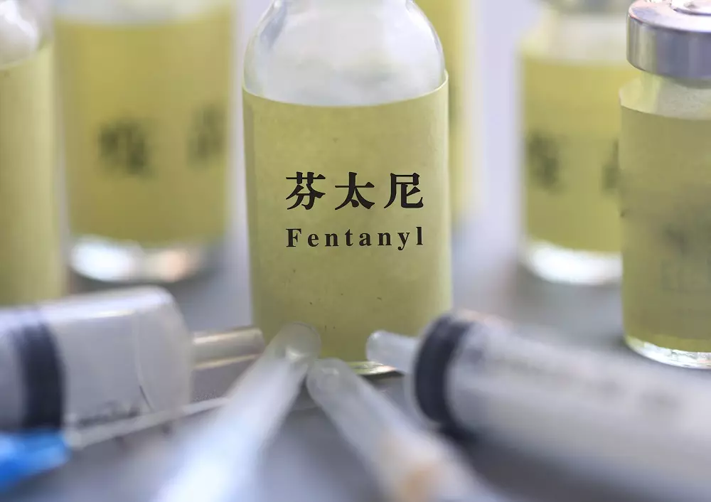 China pide "intensificar el control" del fentanilo