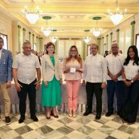 Gobierno inicia entrega de bonos navideños a juntas de vecinos de todo el país