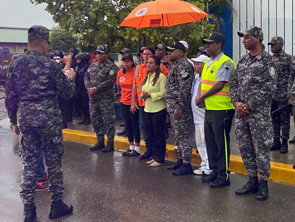 Realizan lanzamiento con autoridades del programa "Navidad Segura" en Cotuí