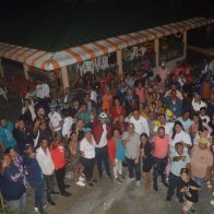 PLD juramenta a cientos de miembros del PRM en Guayabal y en el municipio cabecera de Azua