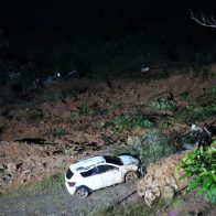Ya son 33 los fallecidos por derrumbes en carretera de Colombia