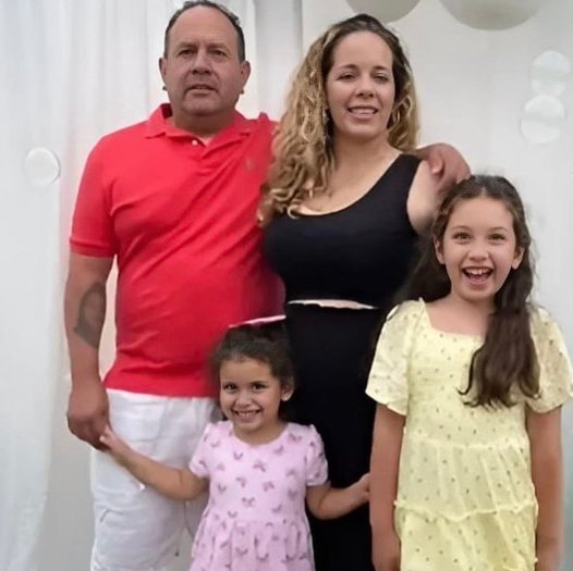Hispana mata a esposo e hijas en New Jersey y luego se suicida por desalojo a su casa
