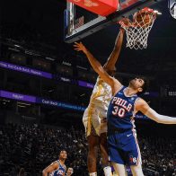 Curry reactiva a los Warriors