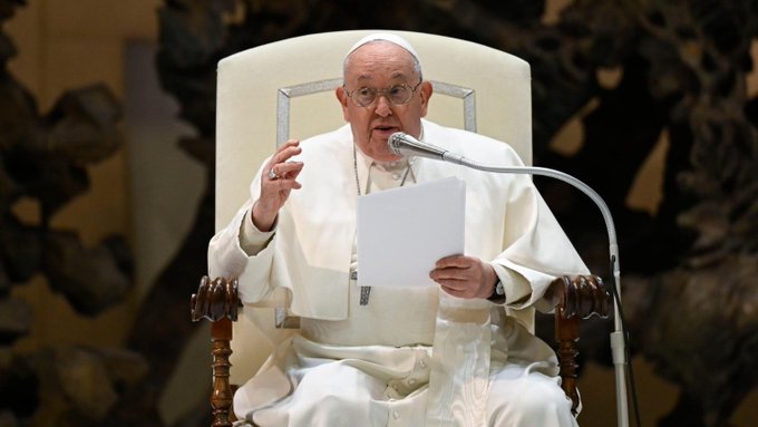 El papa avisa que el placer sexual es "un don de Dios" amenazado por la pornografía