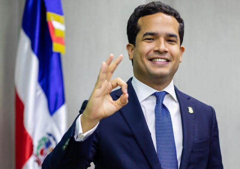 "No hay nada de que preocuparse", dice Omar Fernández sobre su intoxicación