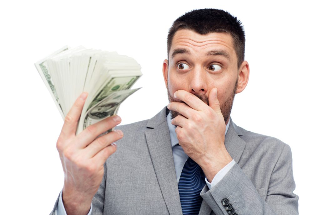 ¡Hay un fallo! Google cambia valor del dólar y Euro este jueves