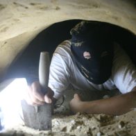 Ladrones desvalijan dos joyerías de un centro comercial tras cavar un túnel en Filipinas