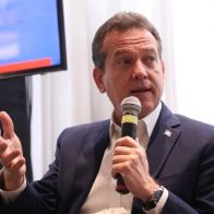 Bisonó destaca presidente Abinader está "preocupado" por expansión de instituciones educativas