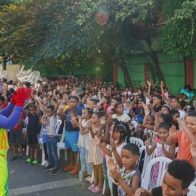 Fundación Cruz Jiminián llena de alegría a niños de la capital con entrega de juguetes