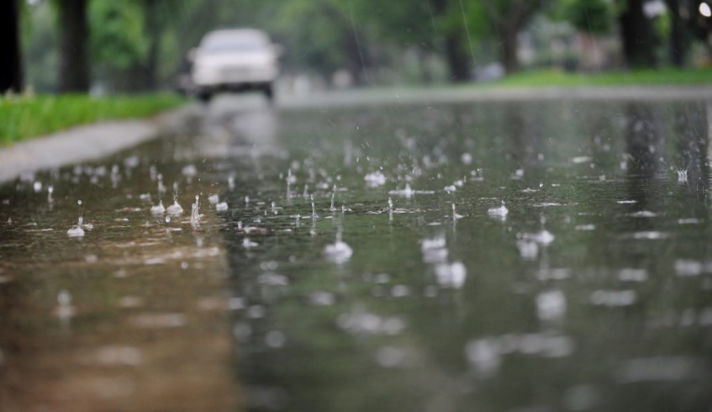 Se mantienen varias provincias en Alerta por lluvias