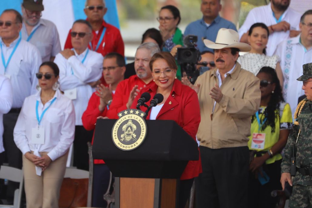 Castro cumple dos años en el poder en Honduras entre logros y algunas promesas incumplidas